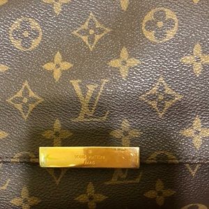 Meet your Posher, Rose